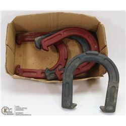 BOX OF 4 PLASTIC HORSE SHOES
