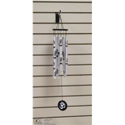 SILVER TUBED WIND CHIMES