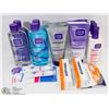 Image 1 : LARGE BAG OF CLEAN & CLEAR ACNE WASH CLEANSERS &