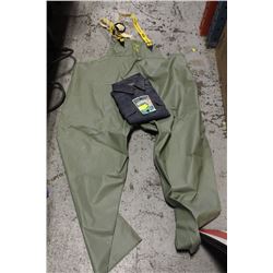 NEW 3XL HELLY HANSEN DOUBLE BIB PANTS/ W HAMMEL