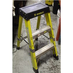 3FT FIBERGLASS STEP LADDER