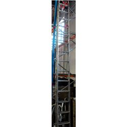 28'  ALUMINUM LADDER