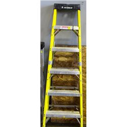 6FT FEATHERLITE STEP LADDER