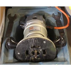 BLACK AND DECKER ROUTER