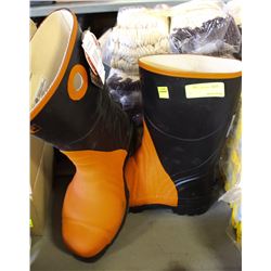 NEW STC SIZE 9  STEEL TOE RUBBER WORK BOOT