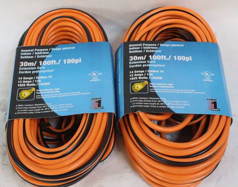 GROUP OF 2 NEW 100 FT 14 GAUGE EXTENSION CORDS