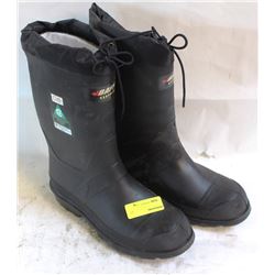 SIZE 8 INSULATED BAFFIN STEEL TOE RUBBER BOOT