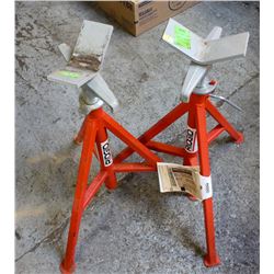 PAIR OF RIGGED PORTABLE PIPE STAND