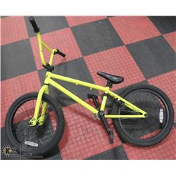 POLICE SEIZURE YELLOW GT BMX BIKE