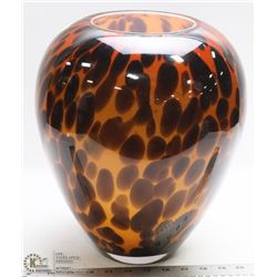 LARGE LEOPARD PRINT VASE
