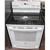 Image 1 : GE PROFILE WHITE 5 BURNER STOVE 30" CONVECTION