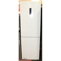 MOFFAT DESIGNER LOFT REFRIGERATOR WHITE