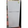 Image 1 : GE APARTMENT SIZE REFRIGERATOR/FREEZER WHITE