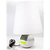 Image 1 : NEW WHITE HOME TRENDS TABLE LAMP
