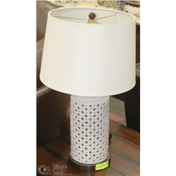 SHOWHOME / FASHION TABLE LAMP