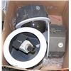 Image 1 : BOX OF SECURITY CAMERAS