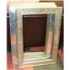 Image 1 : 6 HEAVILY CARVED STYLE SILVER TONED PICTURE FRAMES