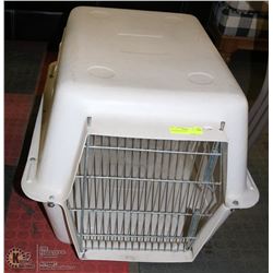 MEDIUM SIZE  DOG CRATE.