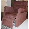 Image 1 : CHILDS FABRIC RECLINER CHAIR.
