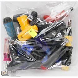 BAG OF SCREWDRIVERS