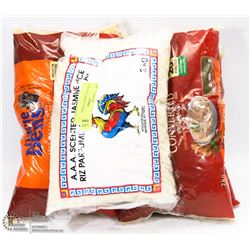 5 BAGS OF ASSORTED WHITE RICE.