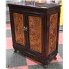 Image 2 : CARVED WOOD 2 DOOR SIDE CABINET 25X11"X29"H