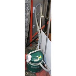 BISSELL CARPET CLEANER.