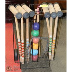 CROQUET SET ON WHEELS
