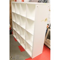 WHITE CUBE SHELF