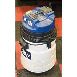 WINDSOR TITAN COMMERCIAL VAC NO HOSE