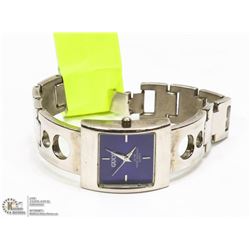 VINTAGE WOMENS GUCCI WATCH MODEL #9000L