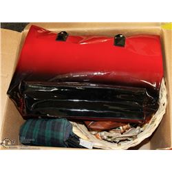 #30) BOX OF TOILETRY BAGS & NATIVE WEAVED BASKETS.