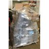 Image 1 : FULL PALLET OF INDUSTRIAL FUEL, OIL, & AIR FILTERS