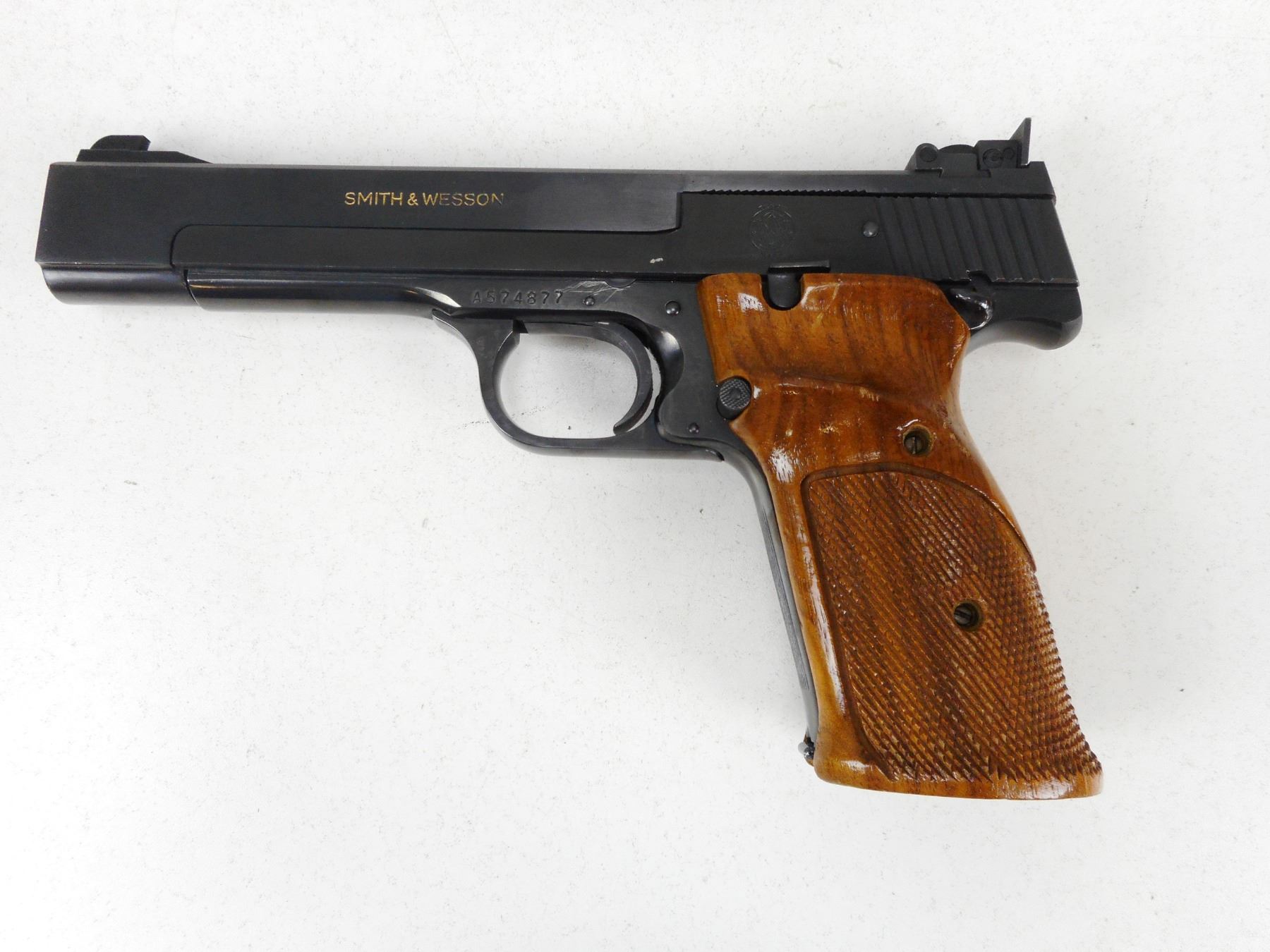 SMITH WESSON MODEL 41 CALIBER 22 LR smith-wesson-model-41-caliber-22-lr