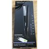 Image 1 : TRESemme Platinum Strength Hair Straightener