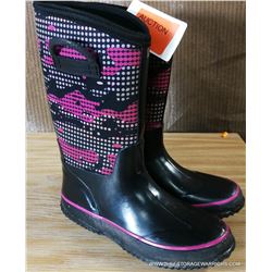 Size 3 Womans Rubber Boots