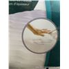 Image 3 : BeautyRest Luxury Quilted Memory Foam Mattress Pad