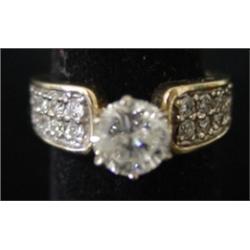 YELLOW GOLD DIAMOND RING