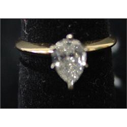 YELLOW GOLD SOLITARE RING