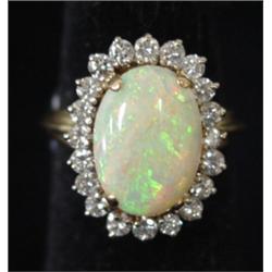 YELLOW GOLD OPAL & DIAMOND RING