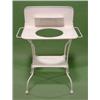 Image 1 : WHITE METAL WASHSTAND