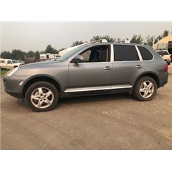 2004 Porsche Cayenne S SUV