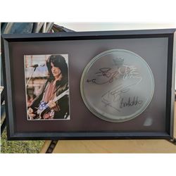 Joe Perry from Areosmith signed picture