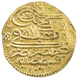 TURKEY: Mustafa III, 1695-1703, AV ashrafi (3.46g), Kostantiniye, AH1106. VF-EF