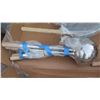 Image 2 : Qty 8 Wire Skimmer, Qty 5 Wok Ladle, Qty Approx 5 Wok Spatula