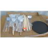 Image 1 : Approx 10 Wok Spatulas, 1 Wok Ladle, Approx 4 French Rolling Pins