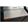 Image 3 : True TSSU-27-08-HC 27" Sandwich/Salad Prep Table w/ Refrigerated Base (Pick-up from Mililani)