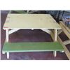 Image 1 : Yellow and Green Wood Picnic Table
