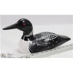 FOREST NEIL  WOOD LOON CARVING #L1855 SIGNED BY