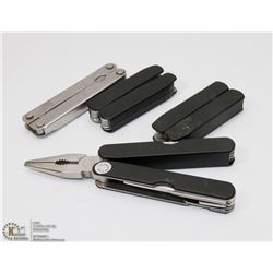 BAG WITH 4 MULTI TOOLS